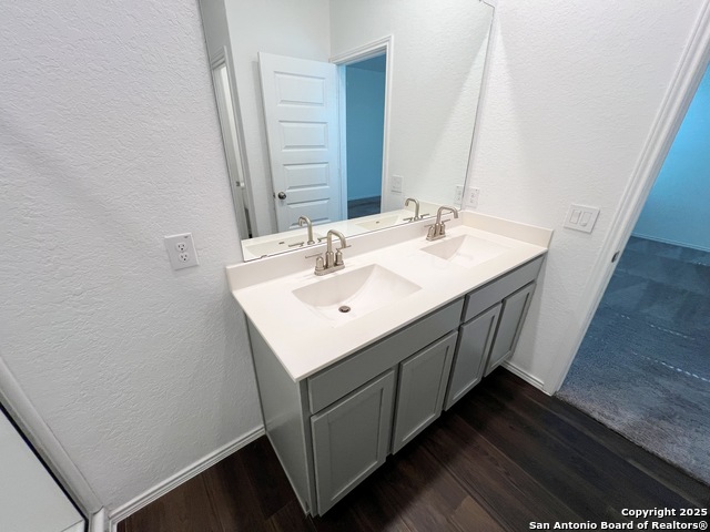 Image 26 of 30 For 4422 Chandler  4