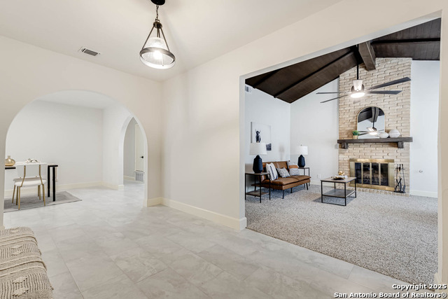 Image 10 of 35 For 7003 Glen Walk