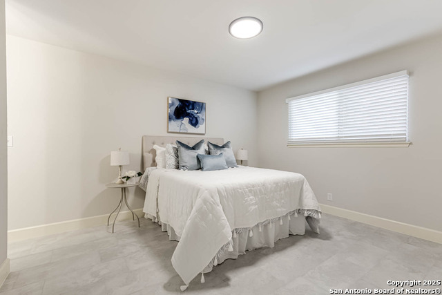 Image 24 of 35 For 7003 Glen Walk