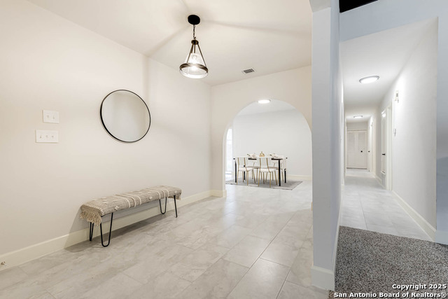 Image 9 of 35 For 7003 Glen Walk