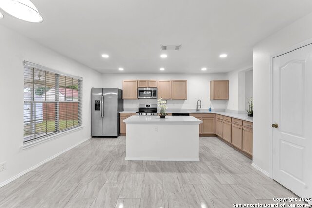 Image 10 of 36 For 15515 Spring Smt