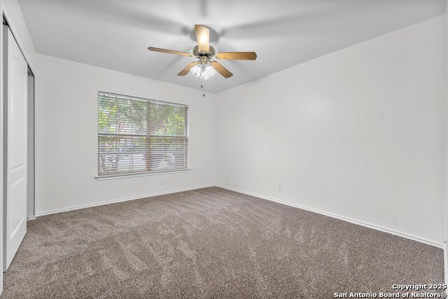 Image 30 of 36 For 15515 Spring Smt