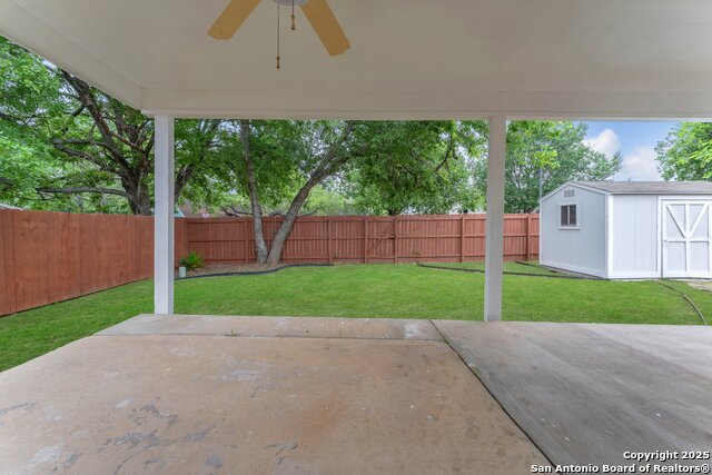 Image 31 of 36 For 15515 Spring Smt