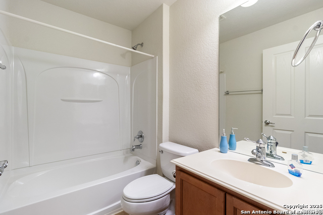 Image 13 of 35 For 12747 Pronghorn Oak