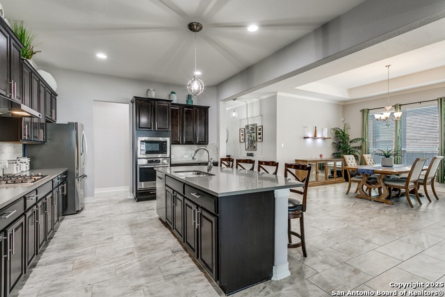 Listing photo id 8 for 1137 Limestone Way