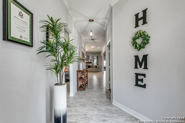 Listing photo id 3 for 1137 Limestone Way