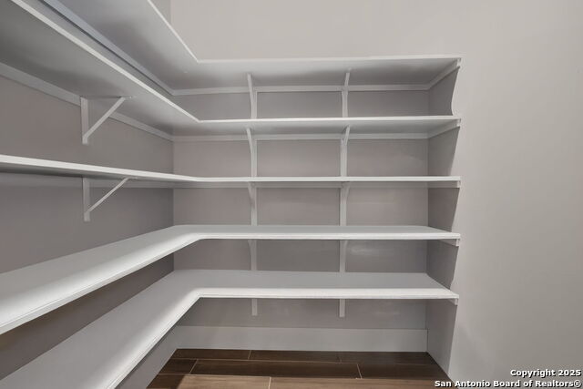 Image 34 of 50 For 1418 Park Road 37