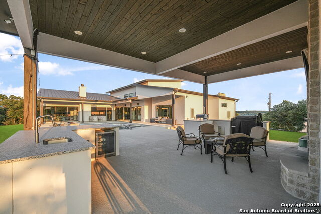 Image 39 of 50 For 1418 Park Road 37