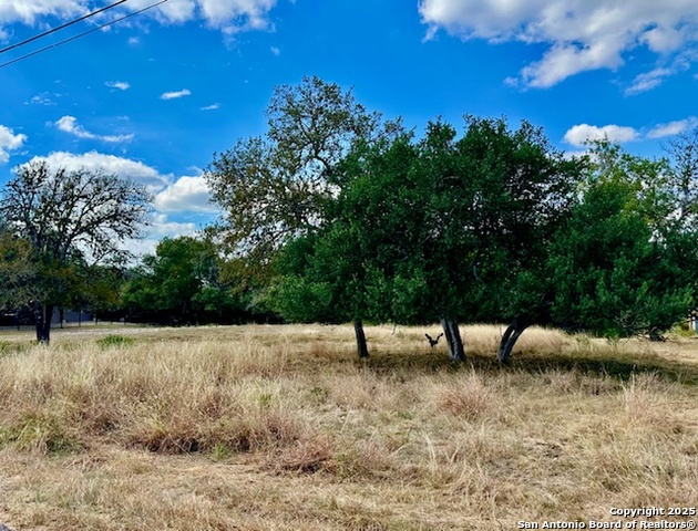 Image 4 of 7 For 8423 Rochelle Rd