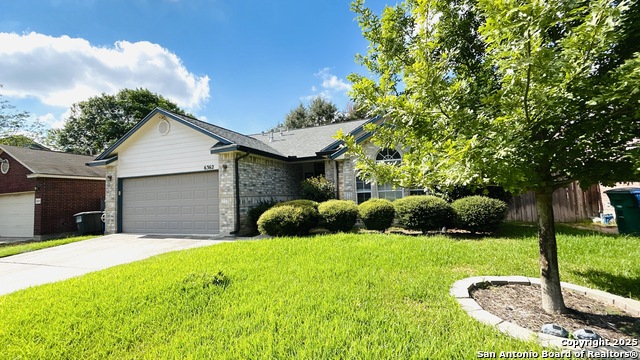 Image 3 of 42 For 6362 Parkland Oaks Dr