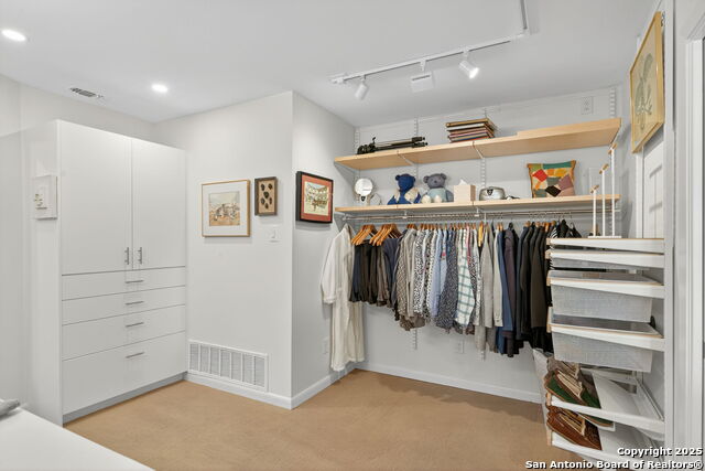 Image 22 of 31 For 300 Towne Vue