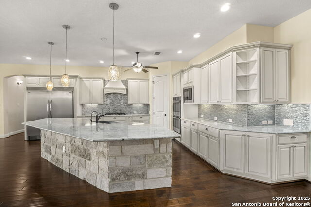 Image 15 of 54 For 9703 Ivory Canyon