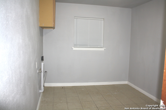 Image 18 of 21 For 1374 Mistletoe Ave