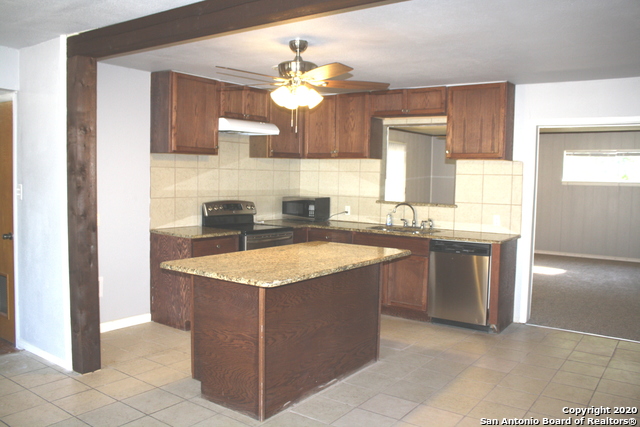 Image 3 of 21 For 1374 Mistletoe Ave