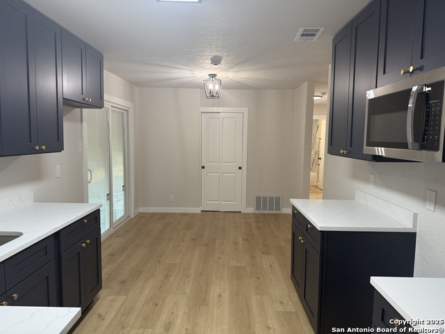 Image 11 of 23 For 5807 Stonybrook