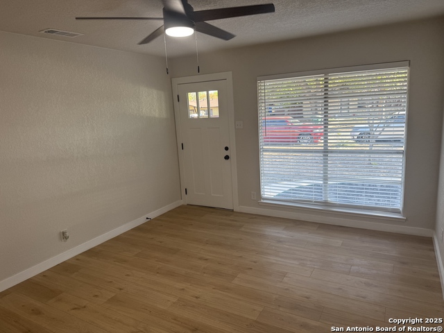 Image 5 of 23 For 5807 Stonybrook