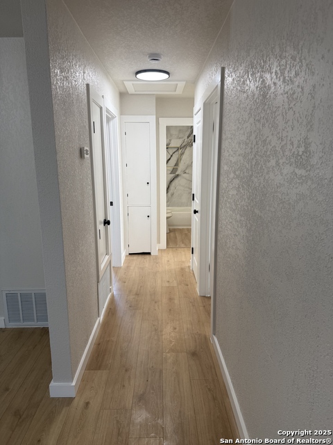 Image 6 of 23 For 5807 Stonybrook