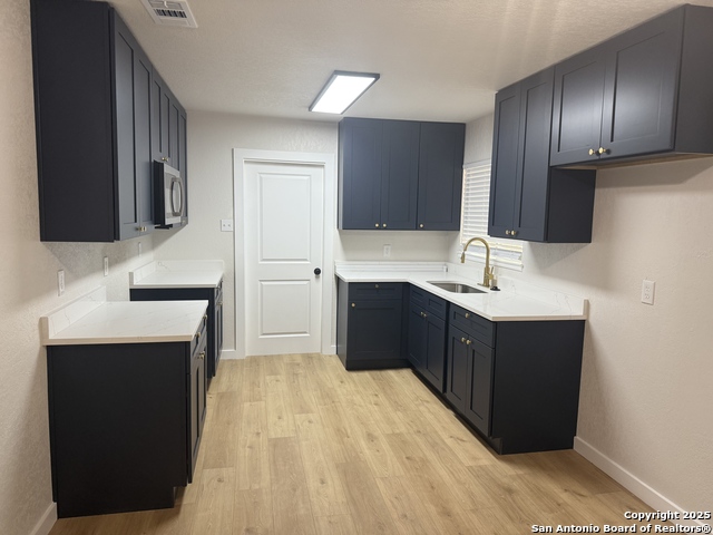 Image 8 of 23 For 5807 Stonybrook