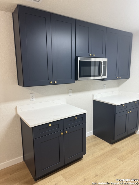 Image 9 of 23 For 5807 Stonybrook