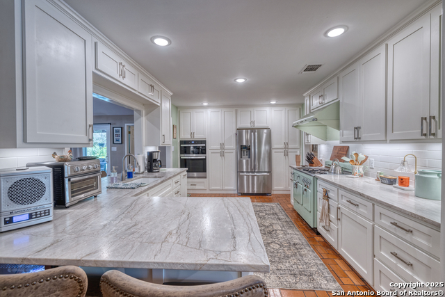 Image 15 of 46 For 1204 27th