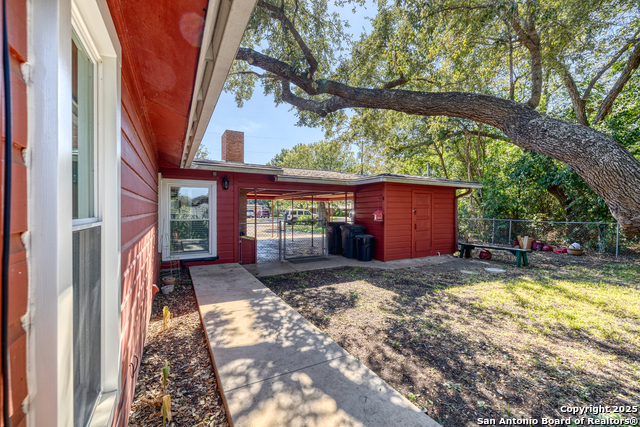 Image 30 of 46 For 1204 27th