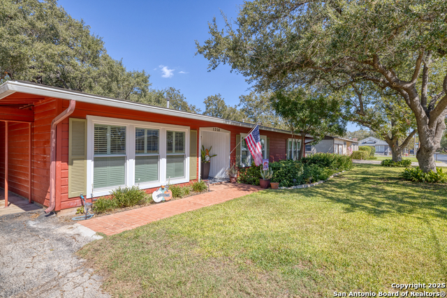 Image 4 of 46 For 1204 27th