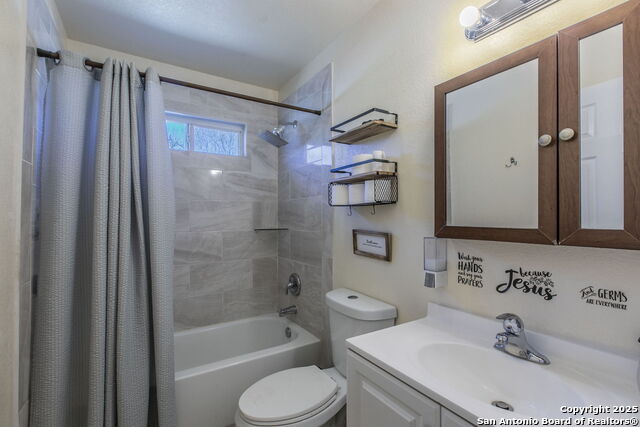 Image 9 of 14 For 202 Willow St S