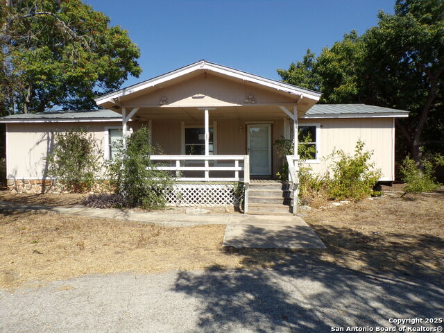 Details for 368 County Road 458, Hondo, TX 78861