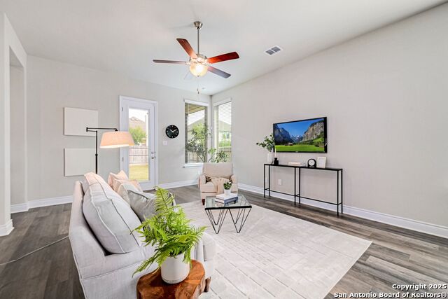 Listing photo id 1 for 29759 Slate Creek