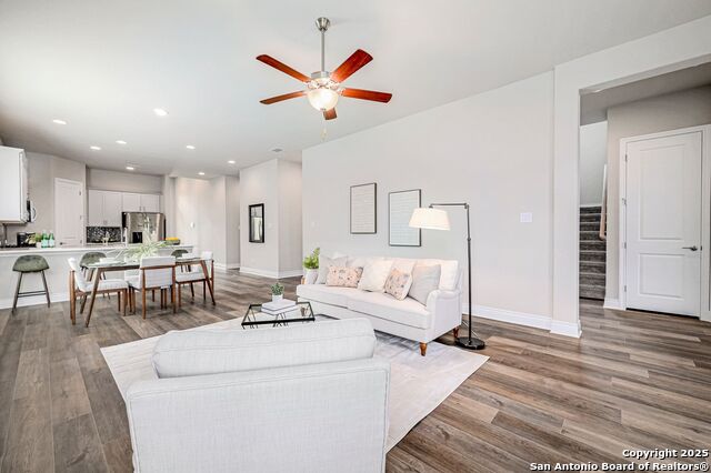 Listing photo id 3 for 29759 Slate Creek