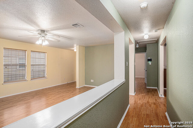 Image 19 of 27 For 5214 Green Coral