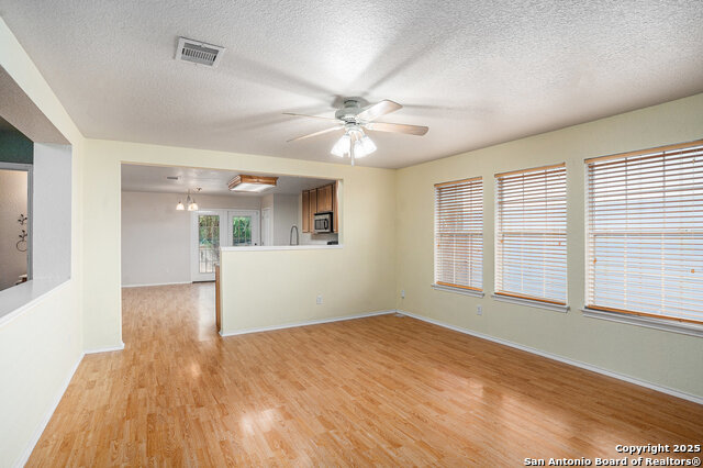 Image 5 of 27 For 5214 Green Coral