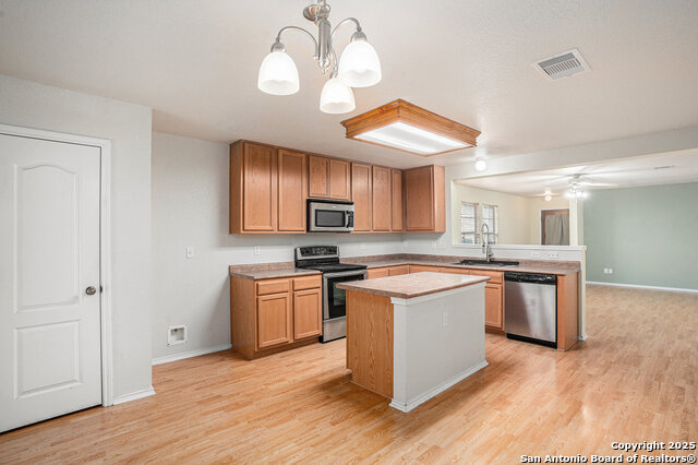 Image 9 of 27 For 5214 Green Coral