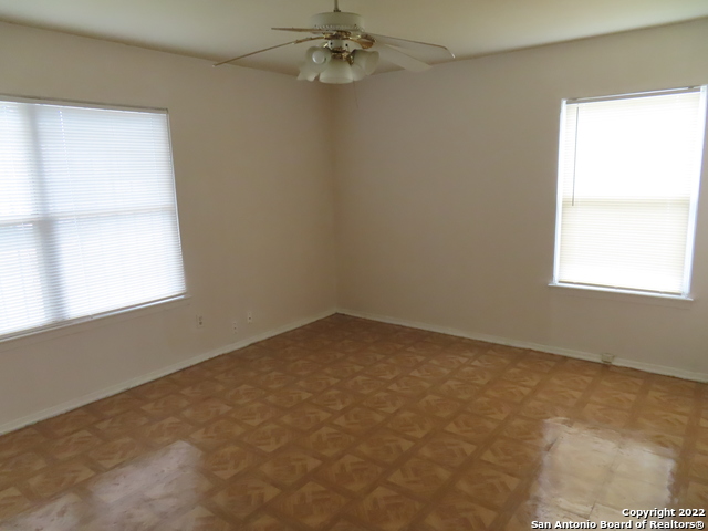 Image 6 of 13 For 4306 Redstone Dr