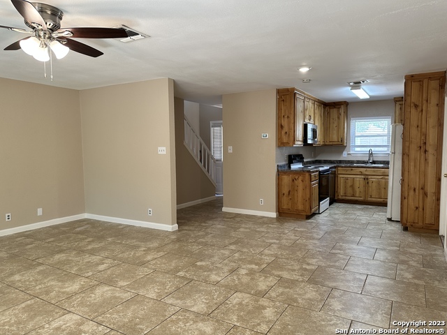 Image 4 of 16 For 6949 Wright Way