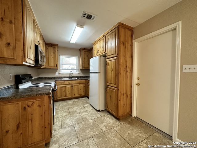 Image 7 of 16 For 6949 Wright Way