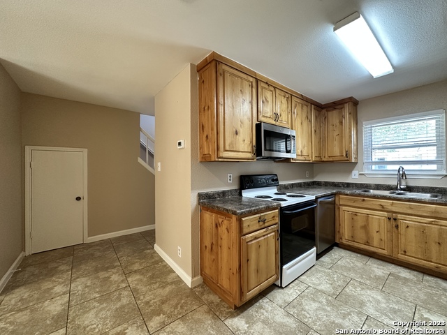 Image 8 of 16 For 6949 Wright Way