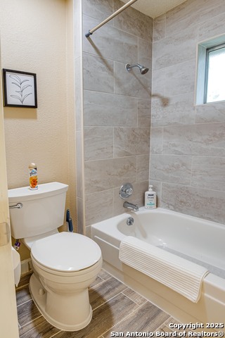 Image 19 of 32 For 114 High Oak