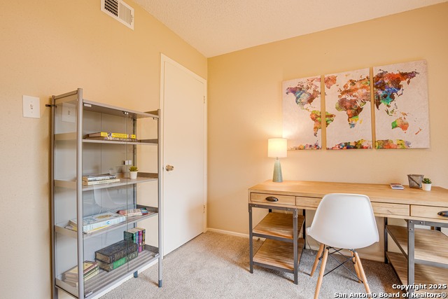 Image 29 of 32 For 114 High Oak