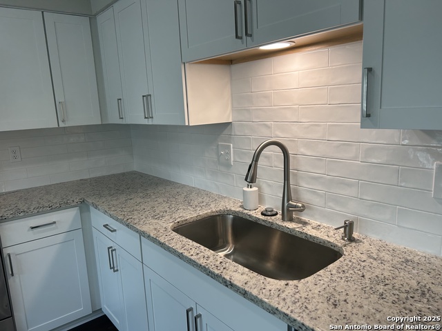 Image 7 of 32 For 114 High Oak