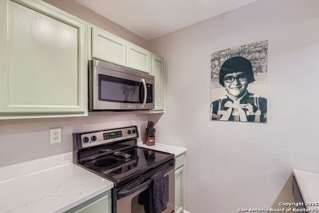 Image 14 of 29 For 10527 Perrin Beitel A212