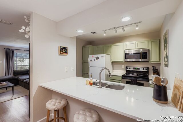 Image 15 of 29 For 10527 Perrin Beitel A212