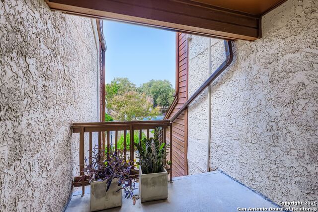 Image 6 of 29 For 10527 Perrin Beitel A212