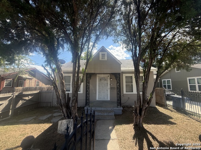 Details for 1906 Sacramento, San Antonio, TX 78201