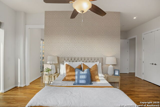 Listing photo id 26 for 1126 Quincy E
