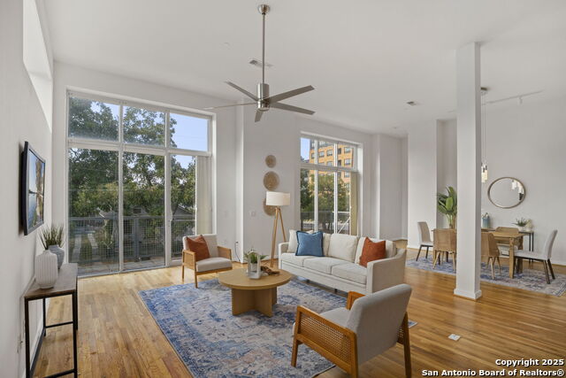 Listing photo id 7 for 1126 Quincy E