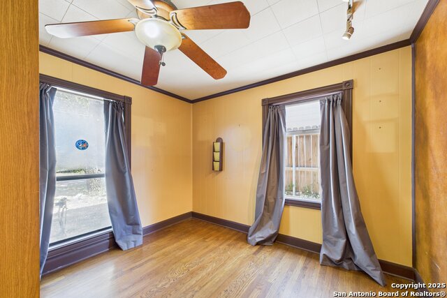 Image 16 of 27 For 235 Lively  