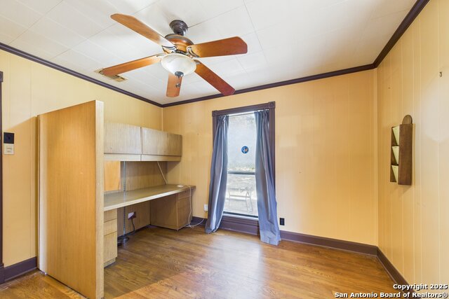 Image 17 of 27 For 235 Lively  