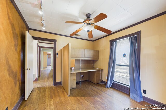 Image 18 of 27 For 235 Lively  