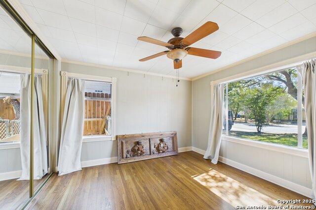 Image 20 of 27 For 235 Lively  